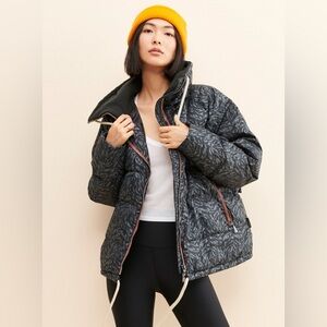 [Varley] Granville Puffer Jacket - Open to offers!